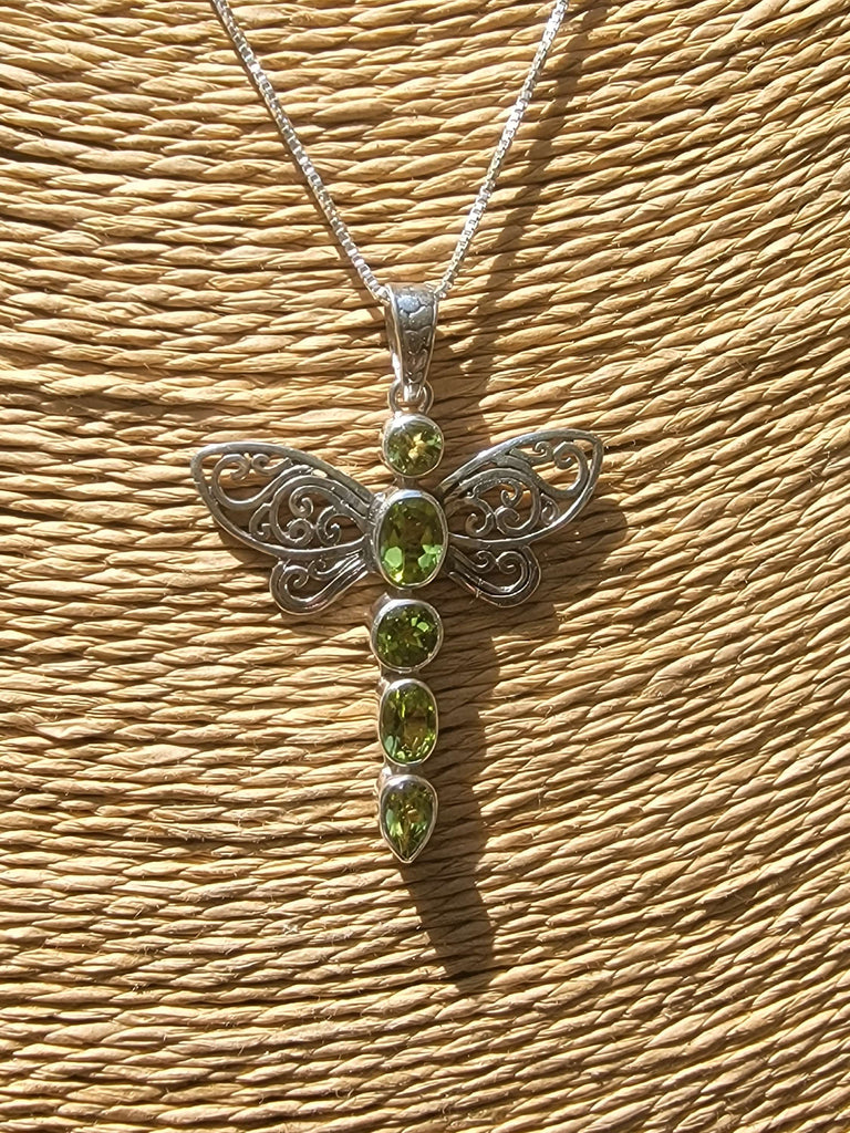 Sterling Dragonfly With Peridot - Aimeescloset.com