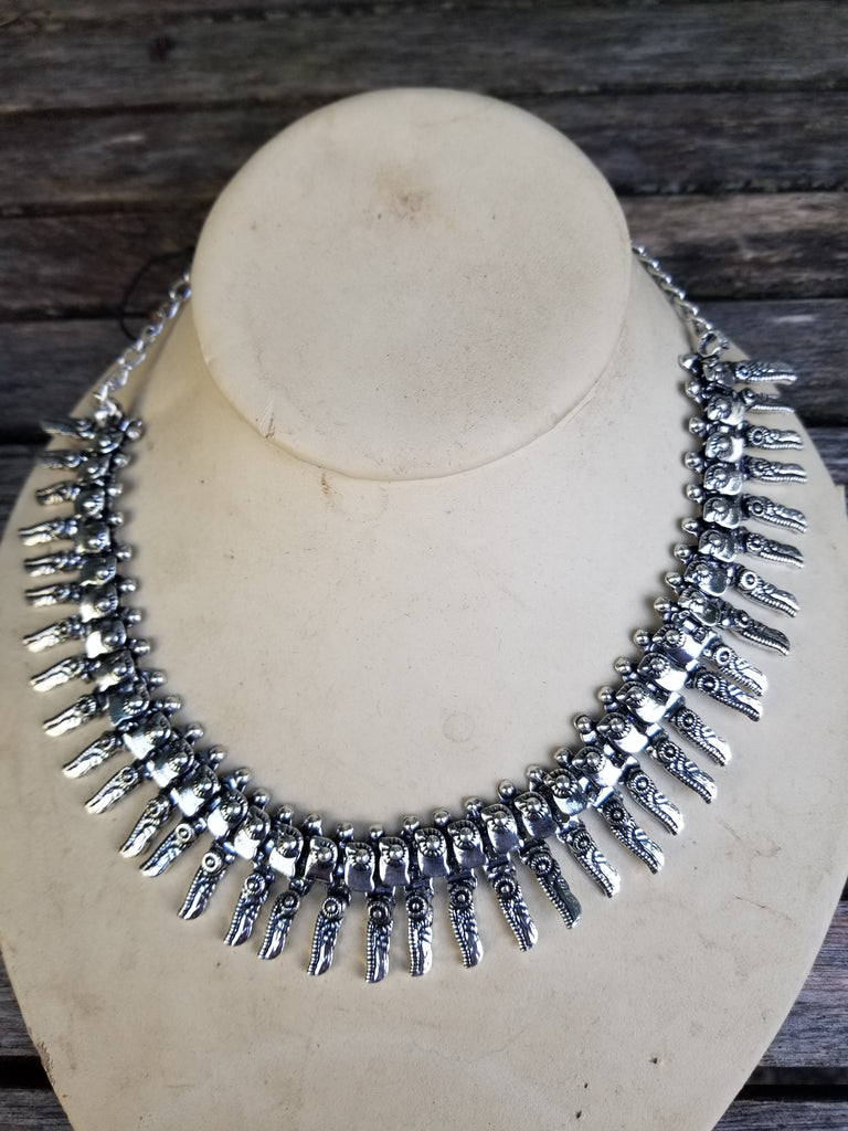 Silver Collar Necklace - Aimeescloset.com