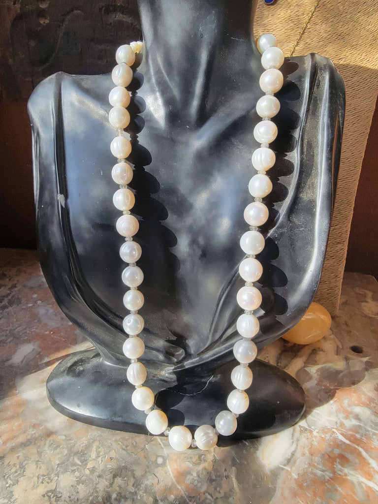Large FRESHWATER Pearl Necklace - Aimeescloset.com
