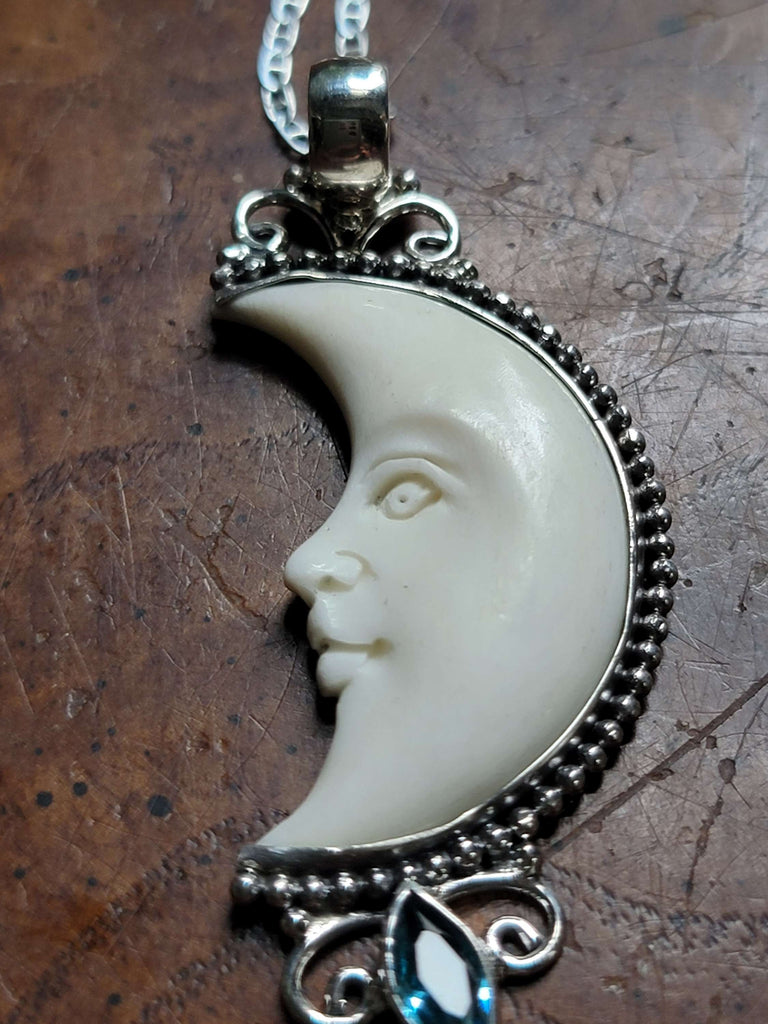 Man In The Moon Pendant  With Chain - Aimeescloset.com